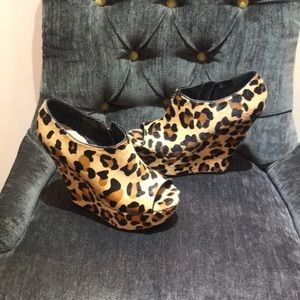 Steve Madden wedges size 8